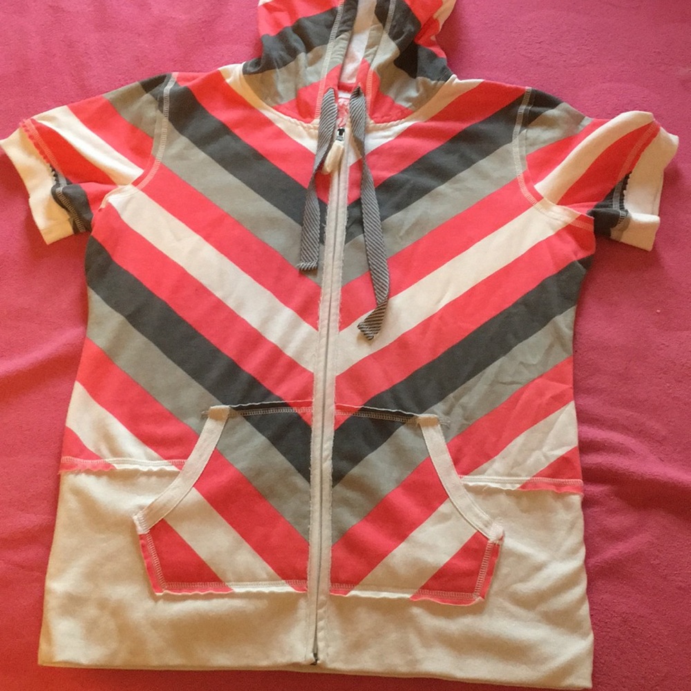 Vanity short sleeve hoodie